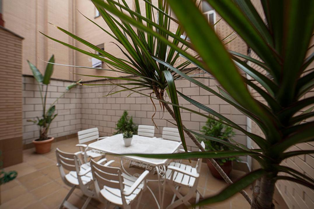 Tibula Sur Parking Apartment *
